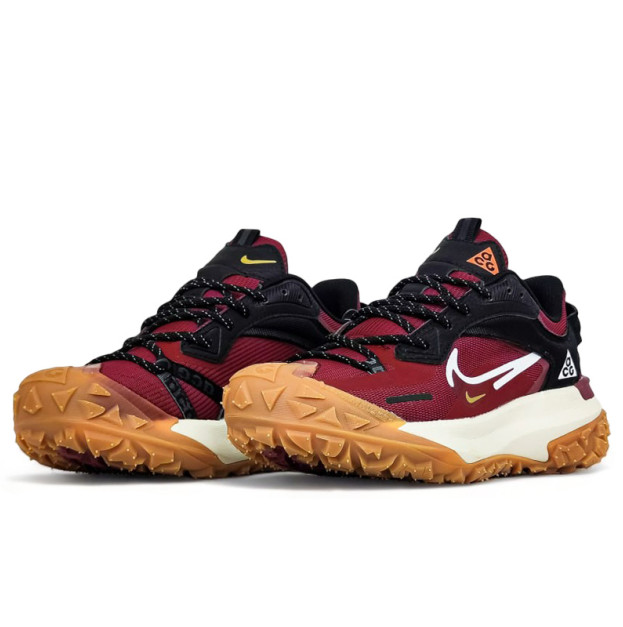 Nike ACG Mountain Fly Bordo