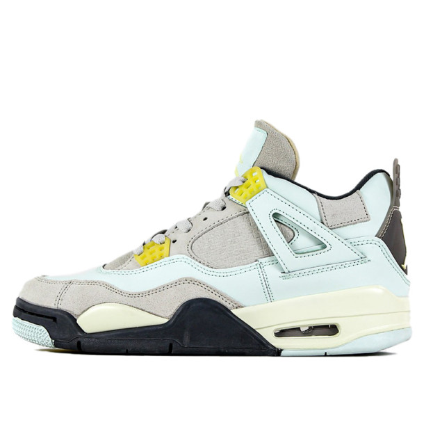 Jordan 4 Retro SE Craft Photon Dust