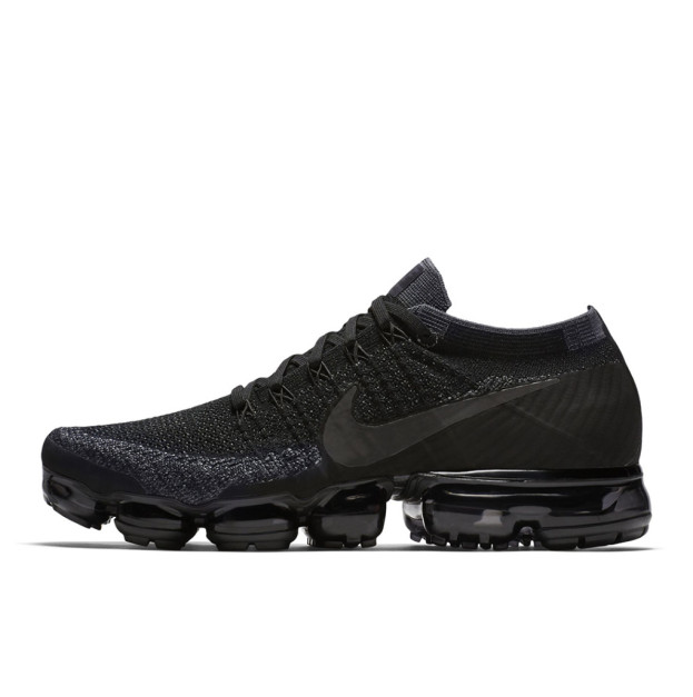 Nike Air VaporMax Flyknit Triple Black 899473-003