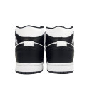Jordan 1 Retro High Black White Winter С МЕХОМ